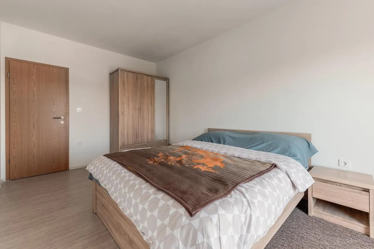 Family Apartment Paklenica Seline