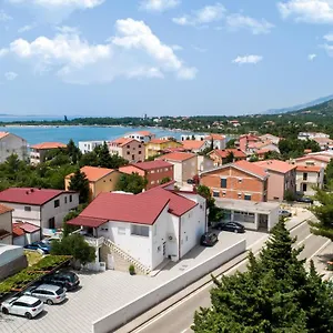Apartament Diora, Seline